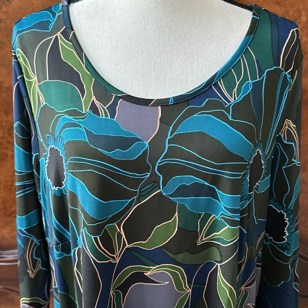 Arna York Collection Abstract Floral Print Tunic - Picture 3 of 12